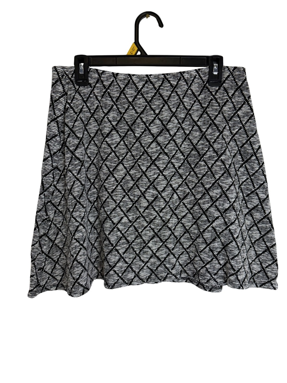 3/$20 Margaret M Black & White Diamond-Pattern Textured Knit Skirt Size Large